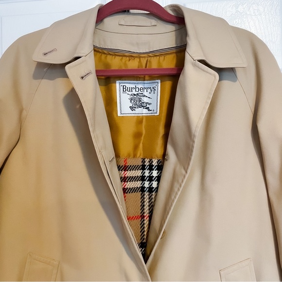 Sold! BURBERRY Classic Trench Coat 🧥 Size Small Medium - Picture 6 of 10